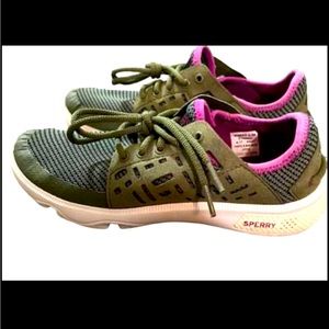 Sperry Women's Sz. 5.5 Waterproof Green/Purple Sneakers